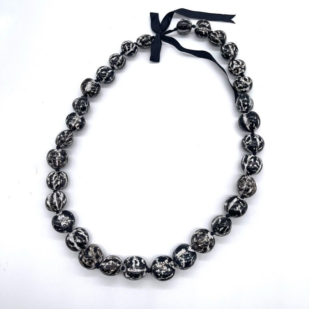Black and White Tiger  Kukui Nut Lei Necklace